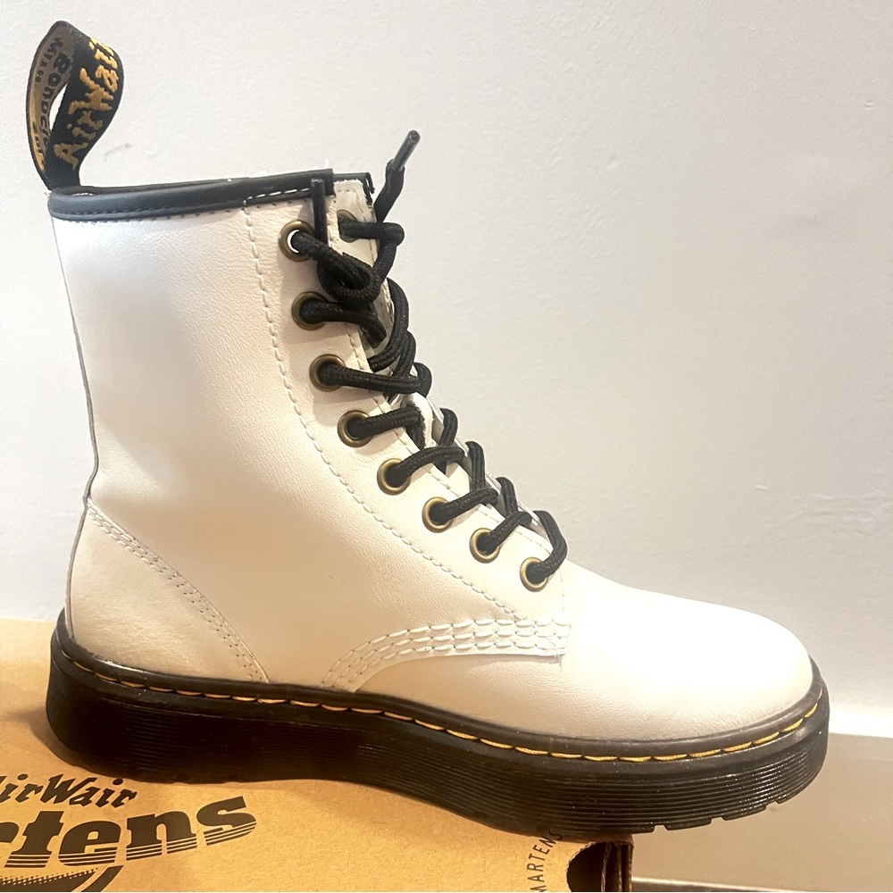 Doc Martens White Boot *like new*